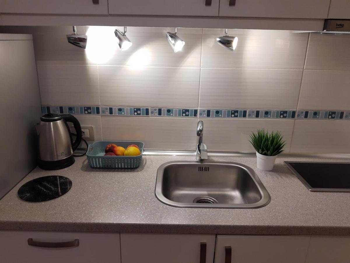 Elen Apartment - Adults Only Орікум Екстер'єр фото