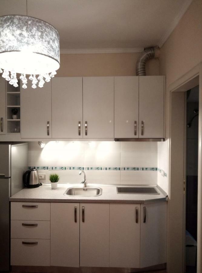 Elen Apartment - Adults Only Орікум Екстер'єр фото