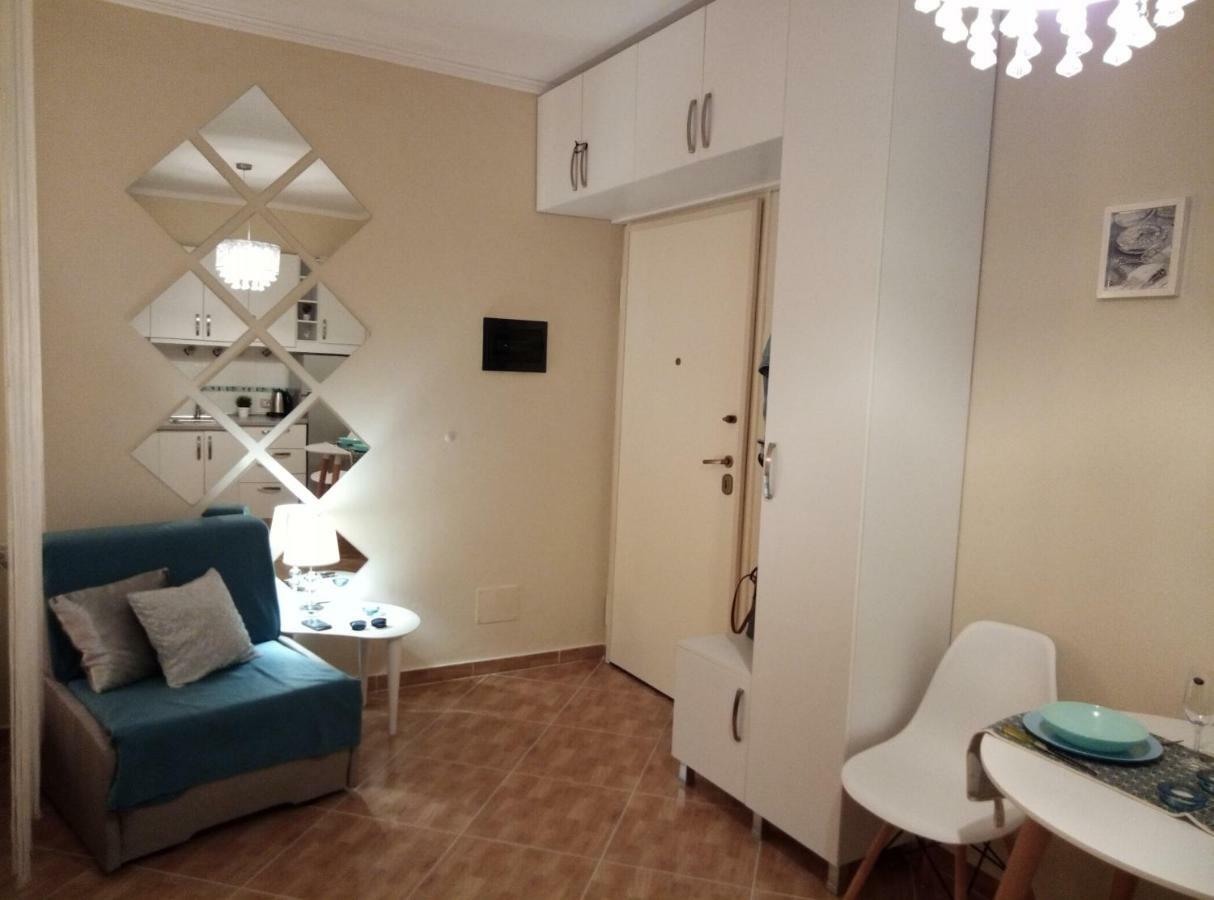 Elen Apartment - Adults Only Орікум Екстер'єр фото